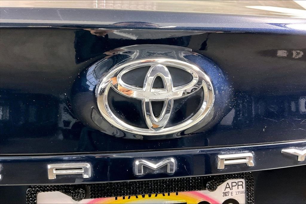 Used 2018 Toyota Camry LE FWD image 30