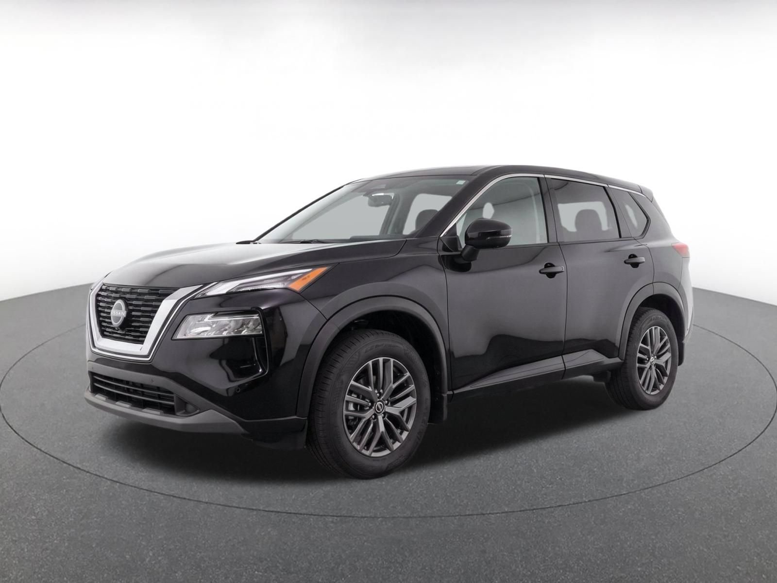 Used 2026 Nissan Rogue SV AWD/4WD image 3