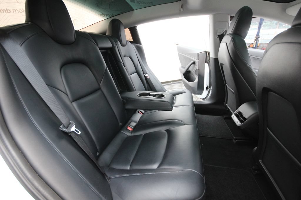 Used 2020 Tesla Model 3 Standard Range Plus RWD image 22