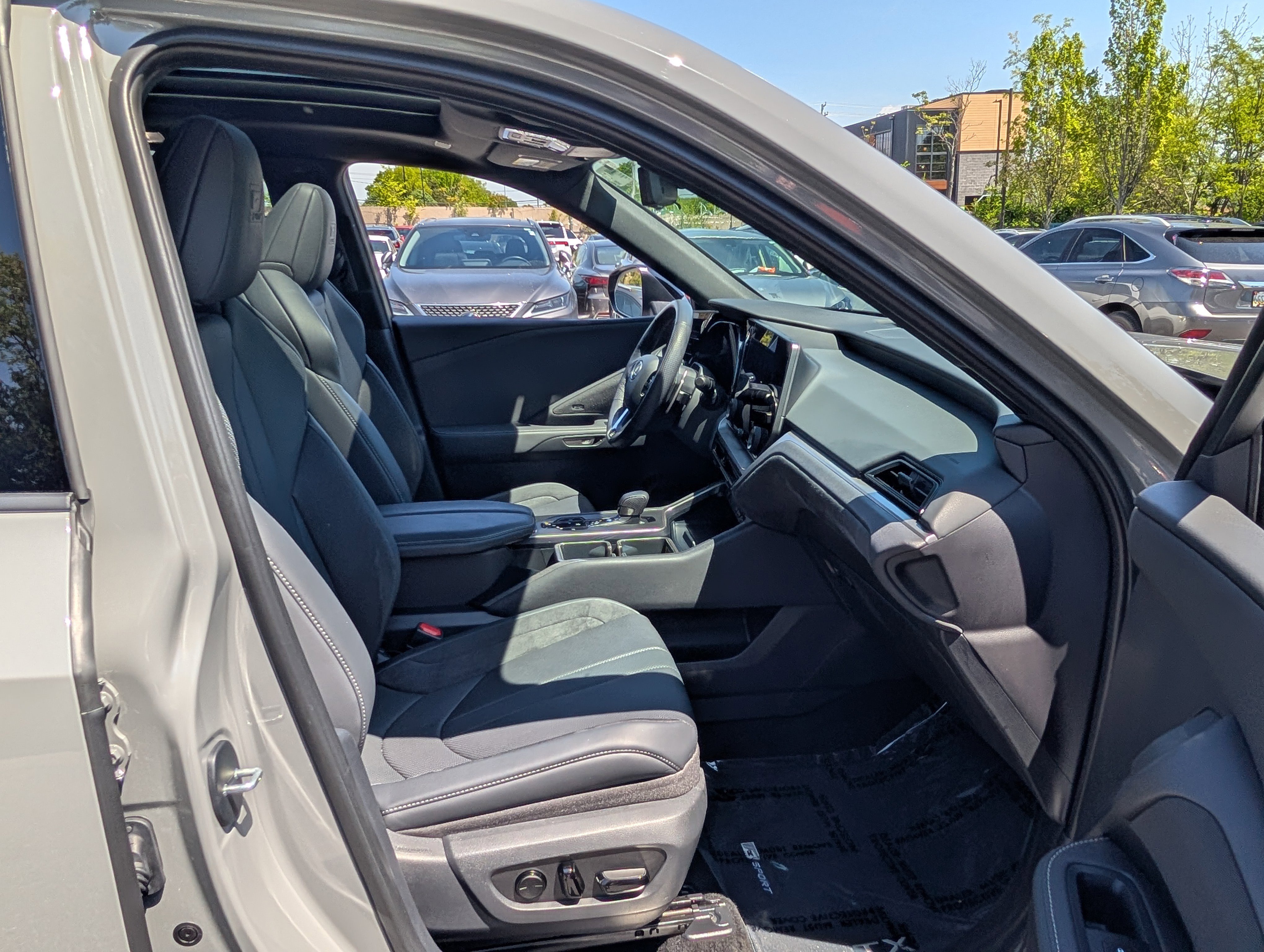 Certified 2025 Lexus TX 500h AWD w/ Technology Package image 12