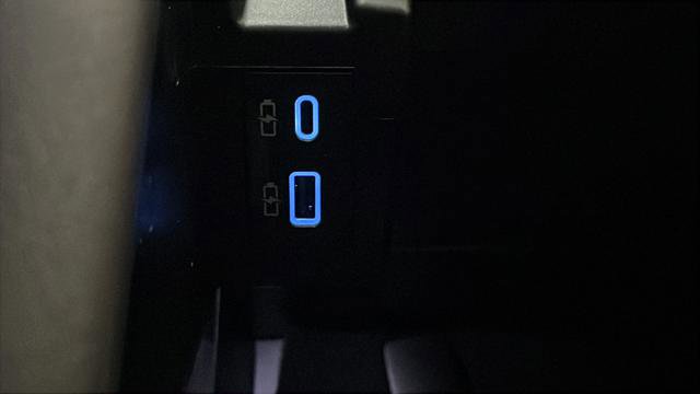 Used 2024 Toyota Sienna Platinum FWD image 20