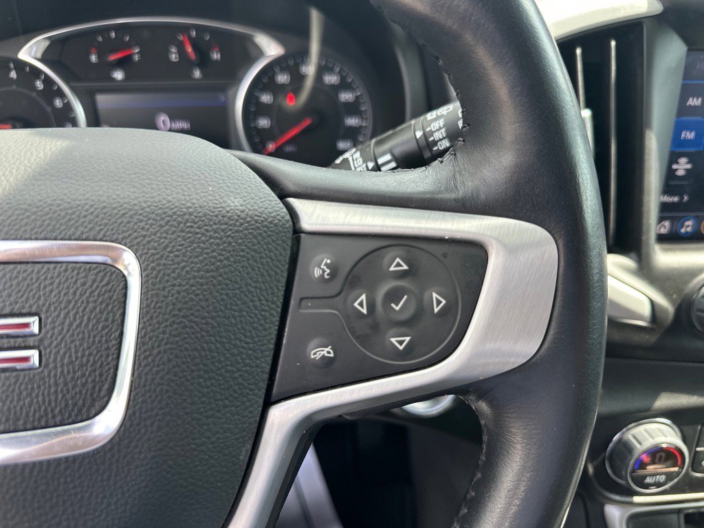 Used 2022 GMC Terrain SLT image 26