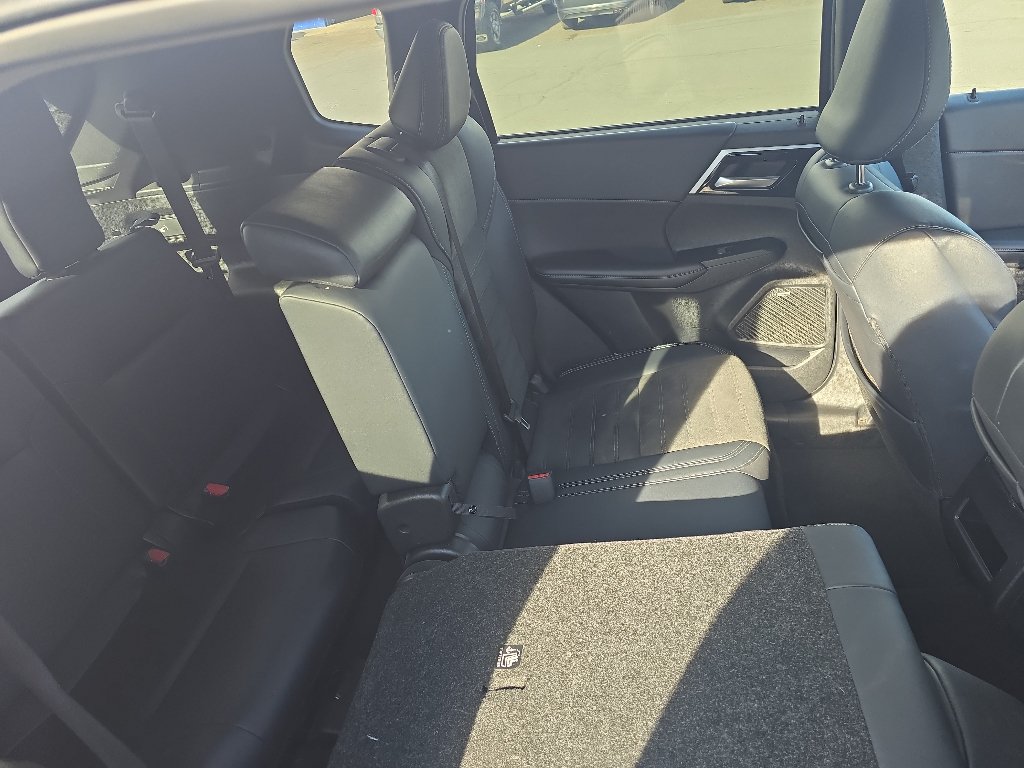 Used 2025 Mitsubishi Outlander SE AWD/4WD image 9