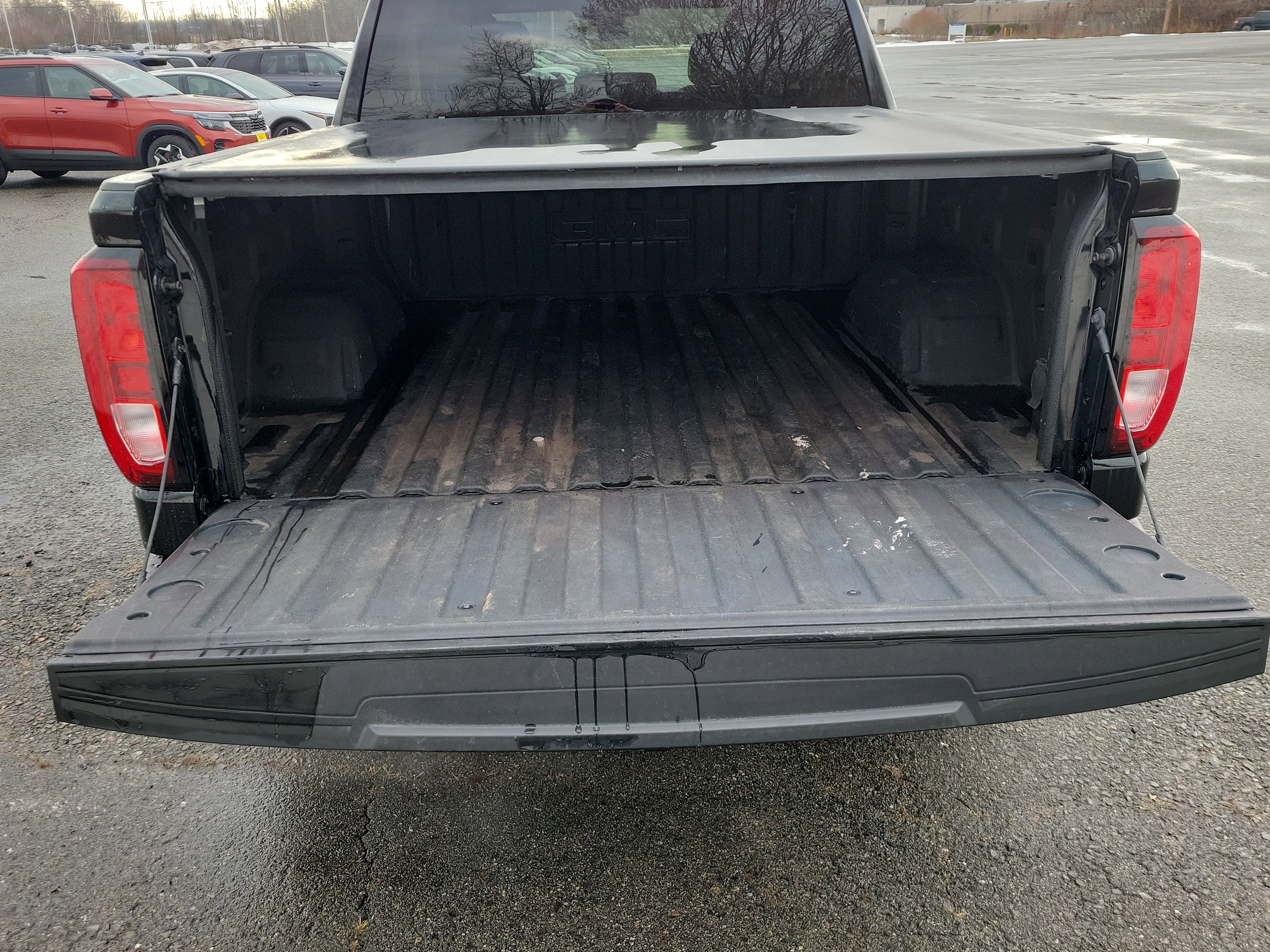 Used 2023 GMC Sierra 1500 Elevation image 17