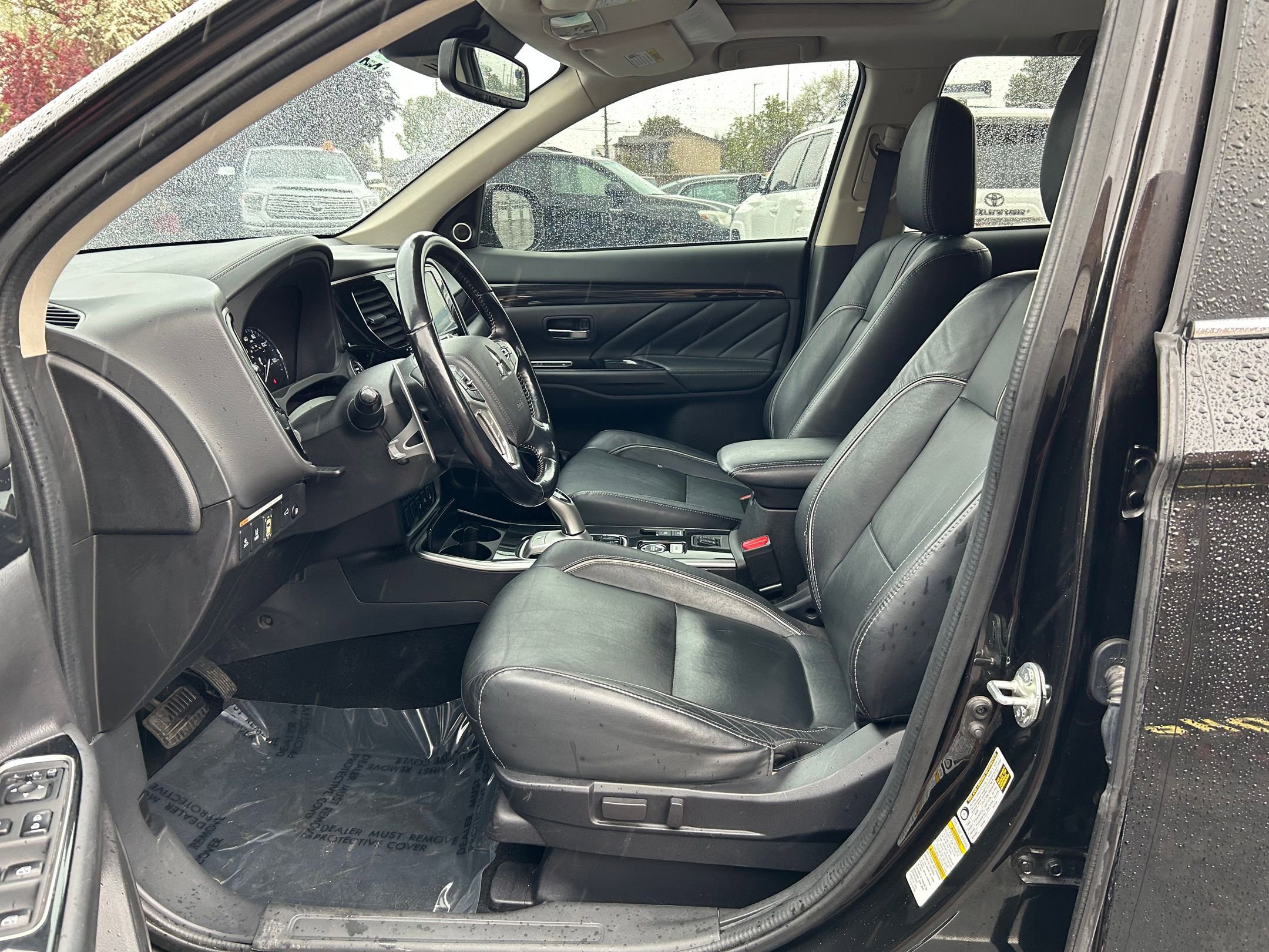 Used 2018 Mitsubishi Outlander GT AWD/4WD image 12