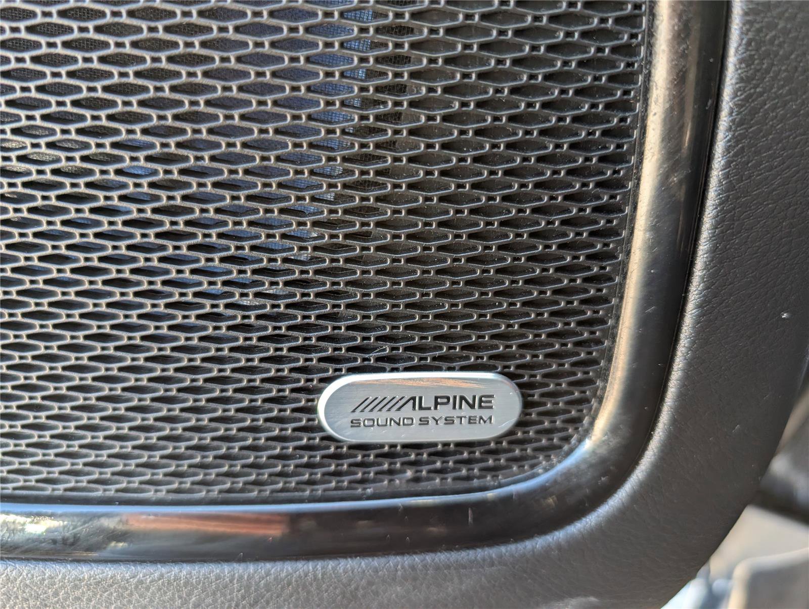 Used 2022 Jeep Compass Limited w/ Sun and Sound Group image 19