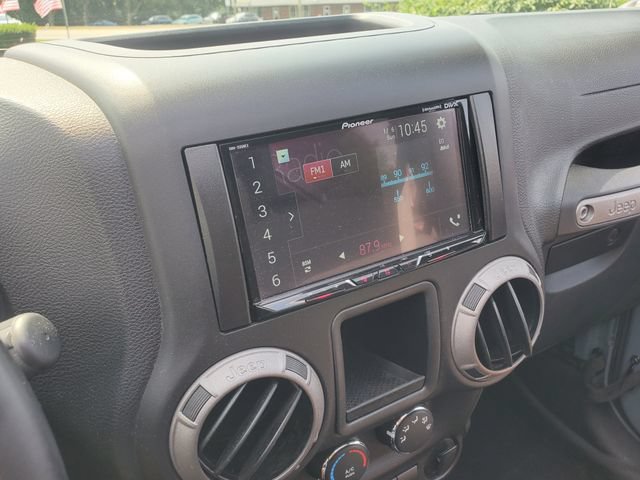 Used 2015 Jeep Wrangler Sport AWD/4WD image 19
