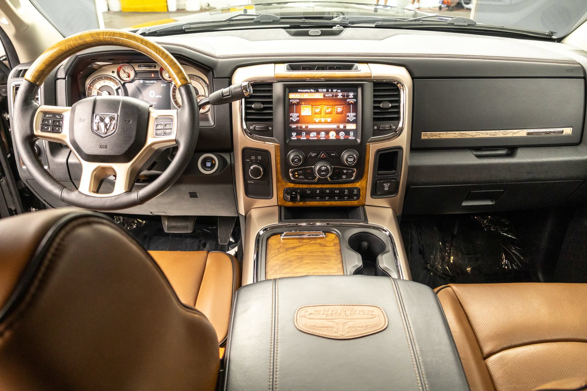 Used 2017 RAM 3500 Laramie Longhorn w/ Snow Chief Group AWD/4WD image 30