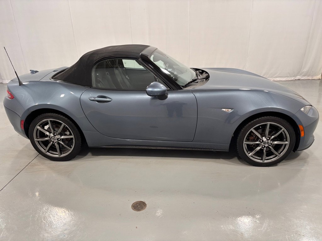 Used 2016 MAZDA MX-5 Miata Grand Touring image 4