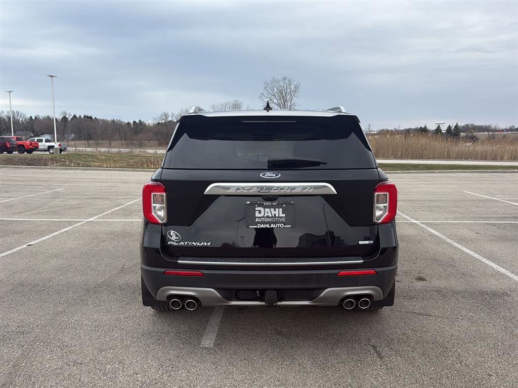Used 2020 Ford Explorer Platinum w/ Premium Technology Package AWD/4WD image 16