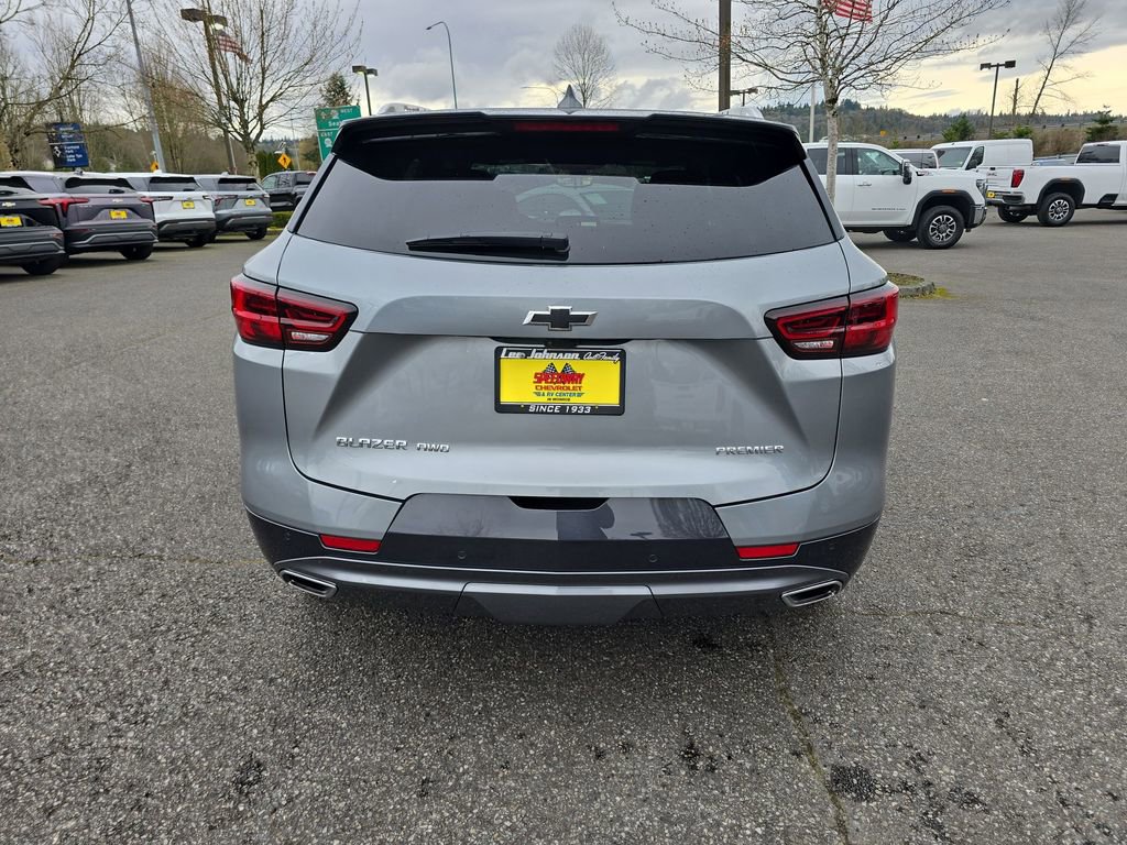 New 2025 Chevrolet Blazer Premier w/ Driver Confidence II Package AWD/4WD image 5