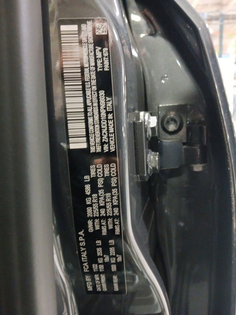 Used 2022 Jeep Renegade Limited AWD/4WD image 2