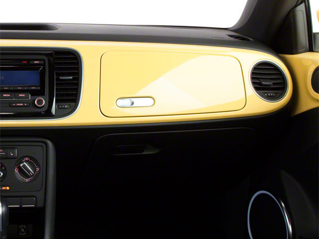 Used 2012 Volkswagen Beetle 2.5 image 17