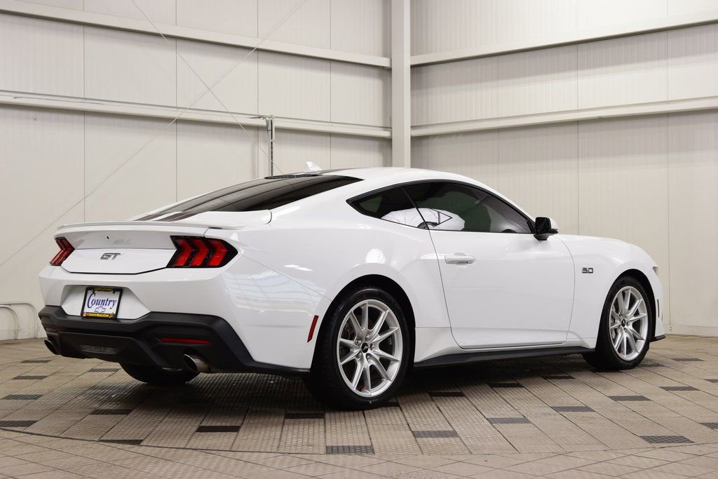 Used 2024 Ford Mustang GT Premium image 7