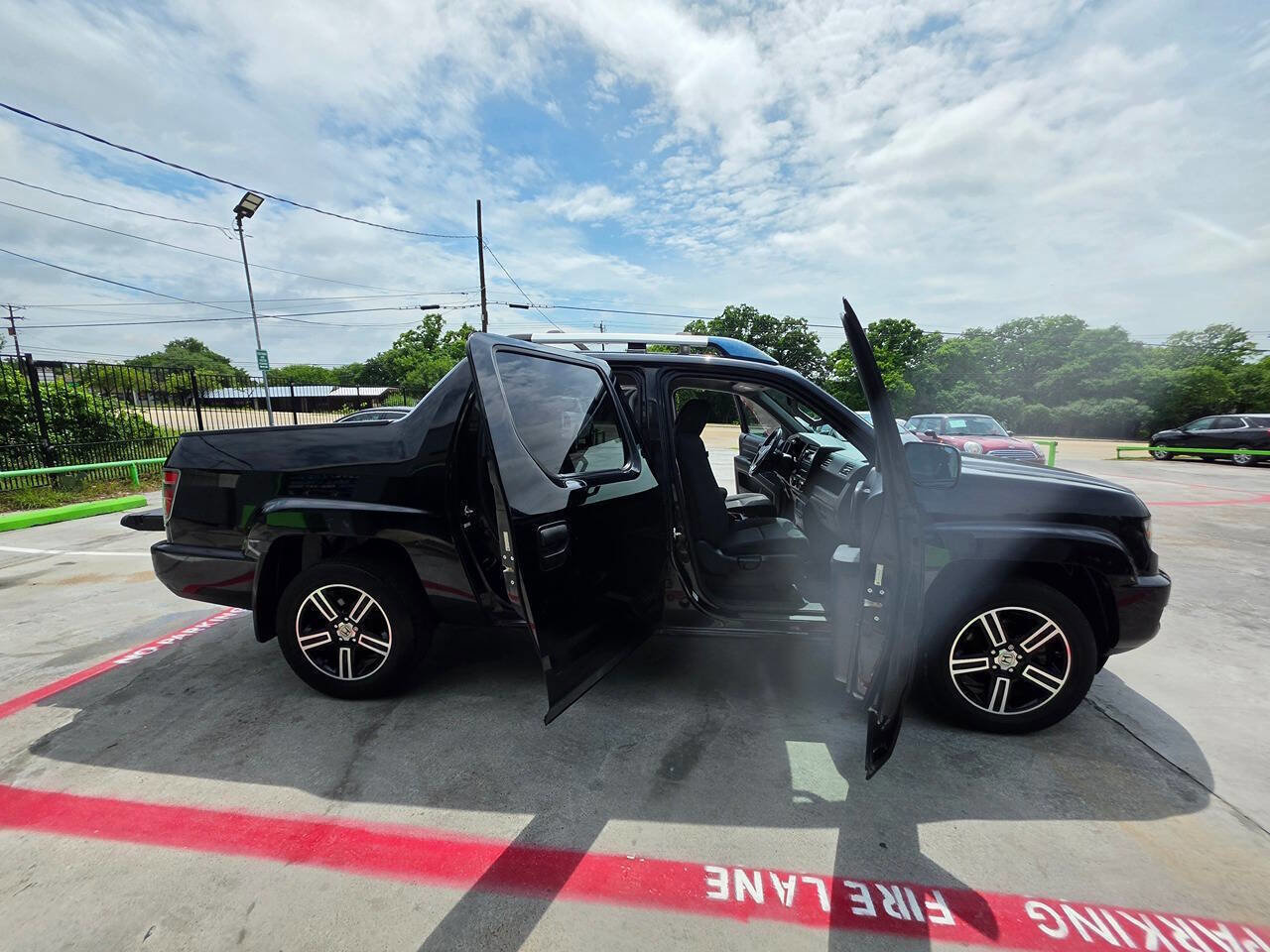 Used 2014 Honda Ridgeline Sport image 30