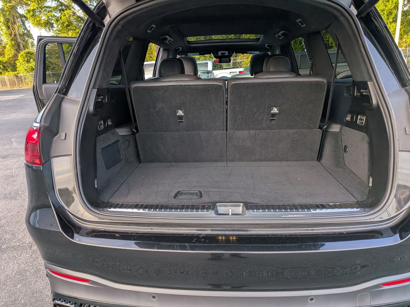 Used 2024 Mercedes-Benz GLS 63 AMG 4MATIC image 25
