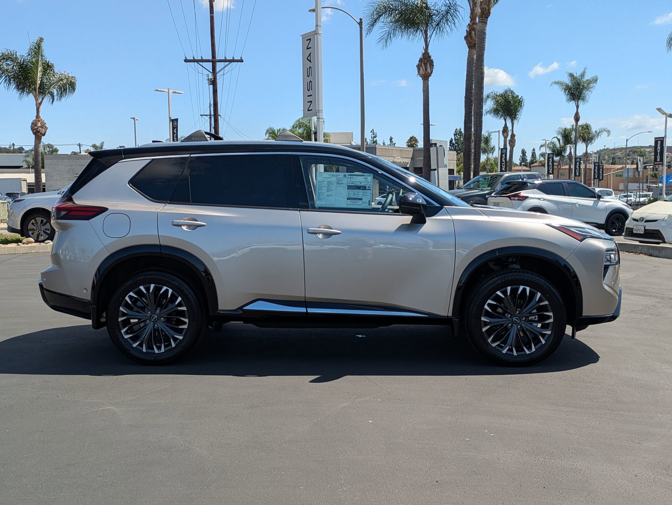New 2026 Nissan Rogue Platinum image 5
