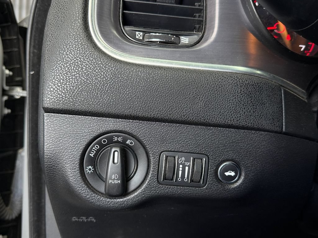 Used 2019 Dodge Charger Scat Pack w/ Stars & Stripes Edition RWD image 17