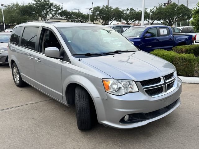 Used 2019 Dodge Grand Caravan SXT image 3