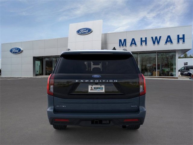 New 2025 Ford Expedition Max Active image 5