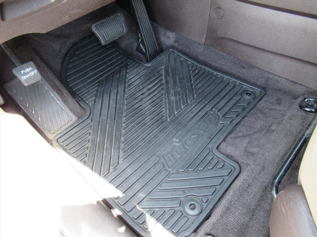 Used 2014 Hyundai Tucson GLS image 18