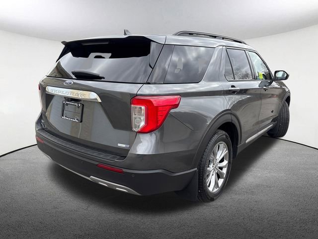 Used 2020 Ford Explorer XLT w/ Equipment Group 202A image 14