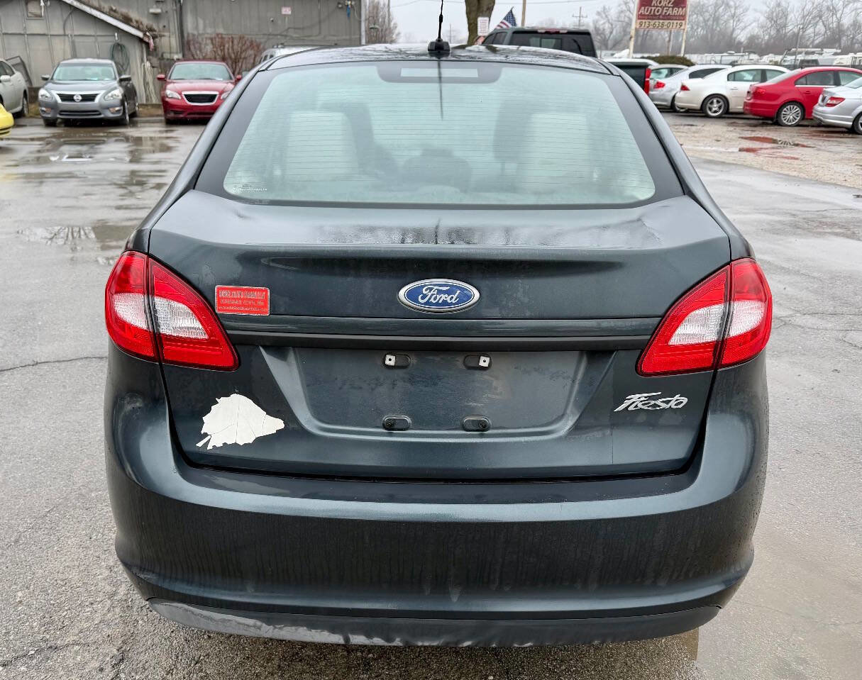 Used 2011 Ford Fiesta S image 8