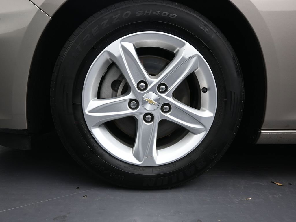 Used 2022 Chevrolet Malibu LS FWD image 10