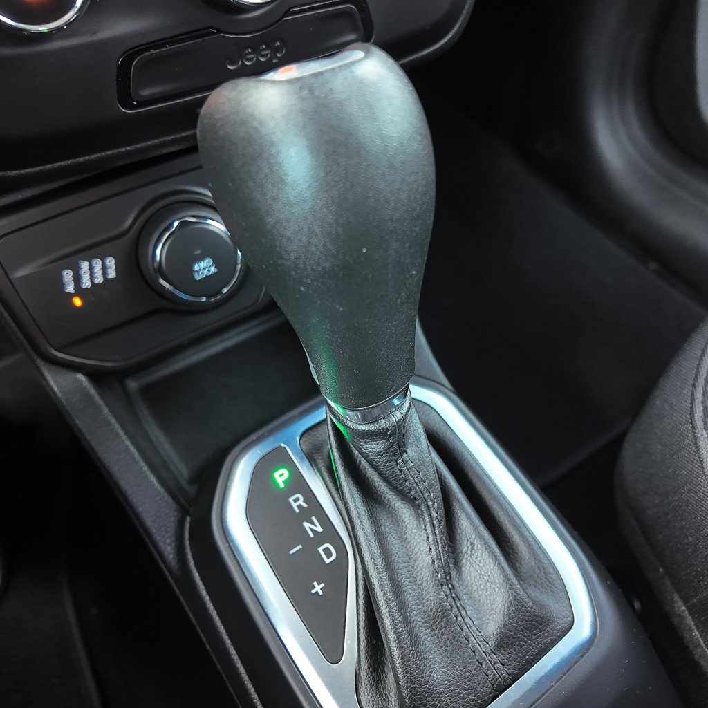 Used 2019 Jeep Renegade Sport AWD/4WD image 12