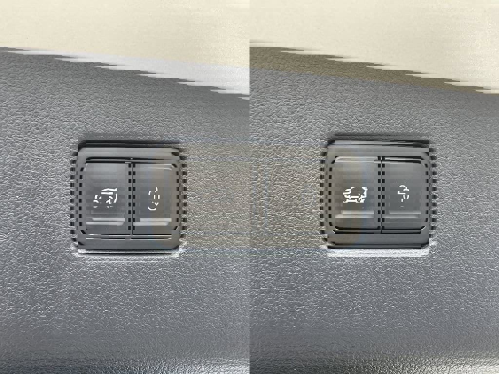 Used 2023 Genesis GV70 3.5T Sport w/ Sport Advanced Package image 10