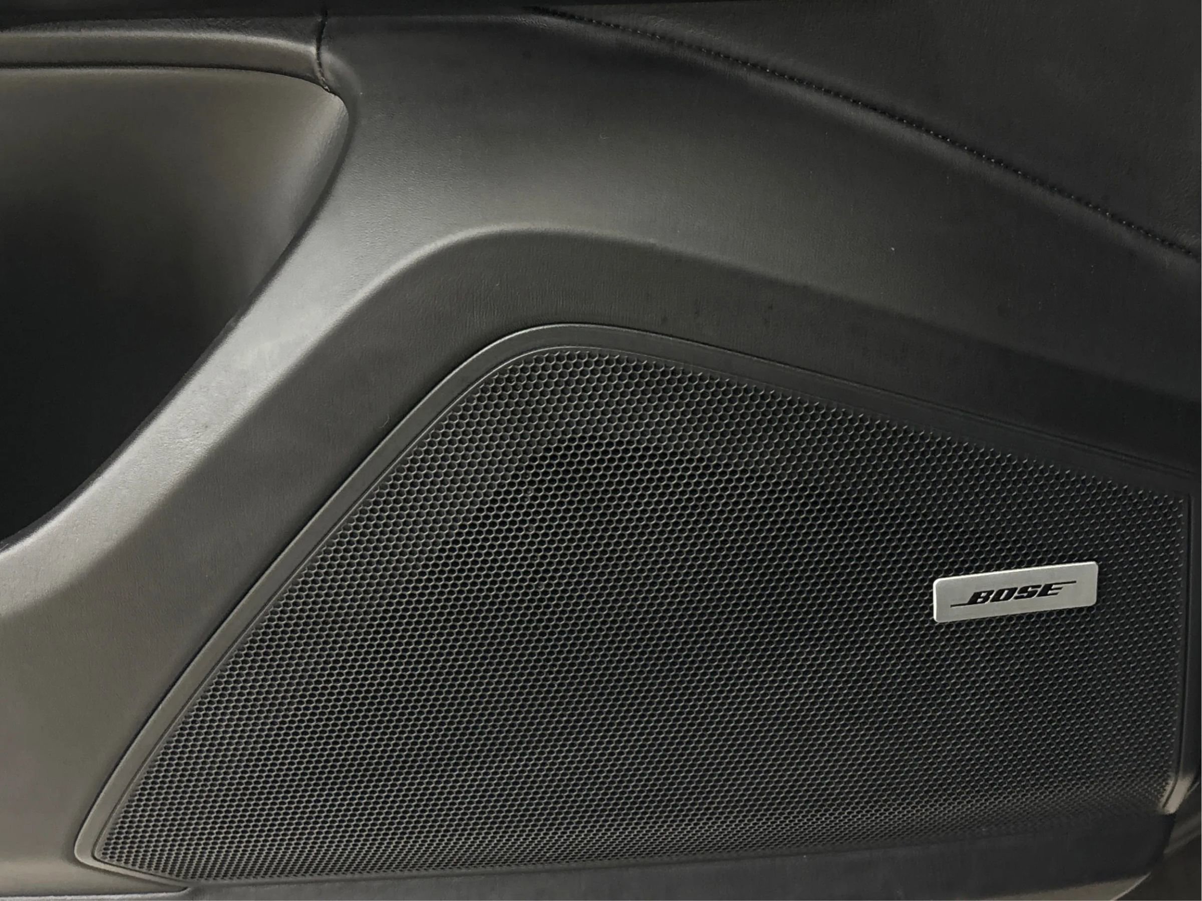 Used 2019 Porsche Cayenne S image 41
