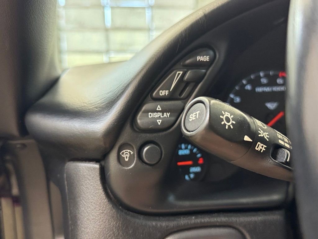 Used 2002 Chevrolet Corvette Convertible w/ Preferred Equipment Group2 RWD image 21