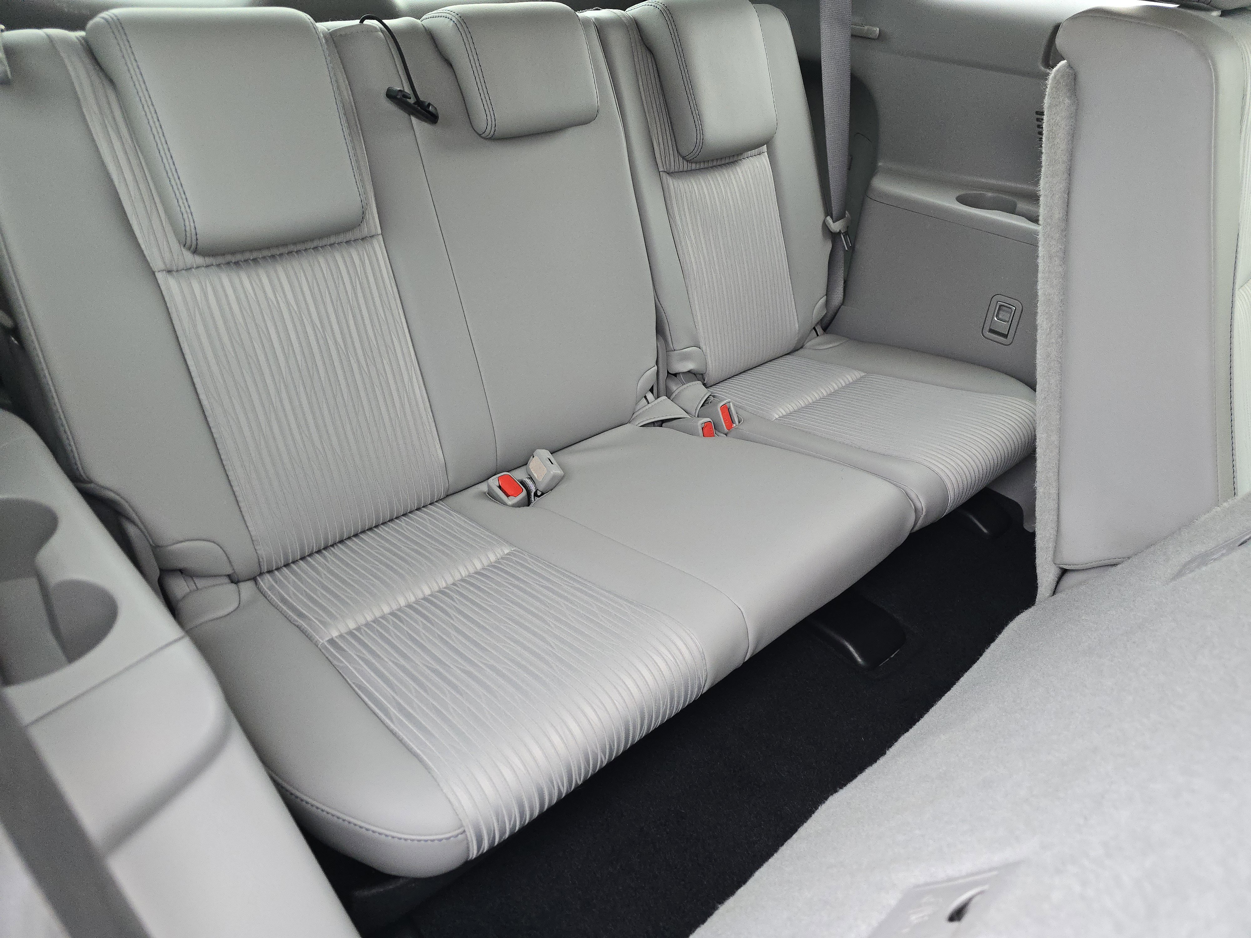 Used 2016 Toyota Highlander Plus image 15