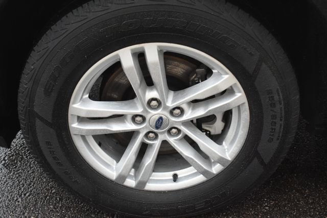 Used 2022 Ford Explorer XLT w/ Equipment Group 202A image 50