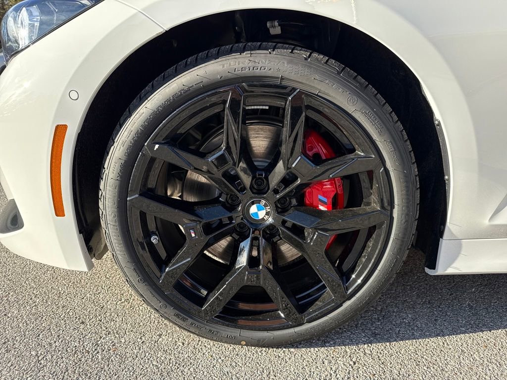 New 2026 BMW 330i xDrive Sedan w/ M Sport Package image 9