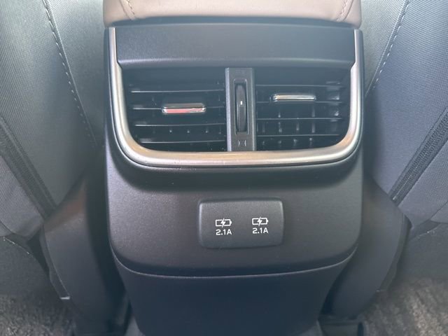 Used 2022 Subaru Outback Premium image 13