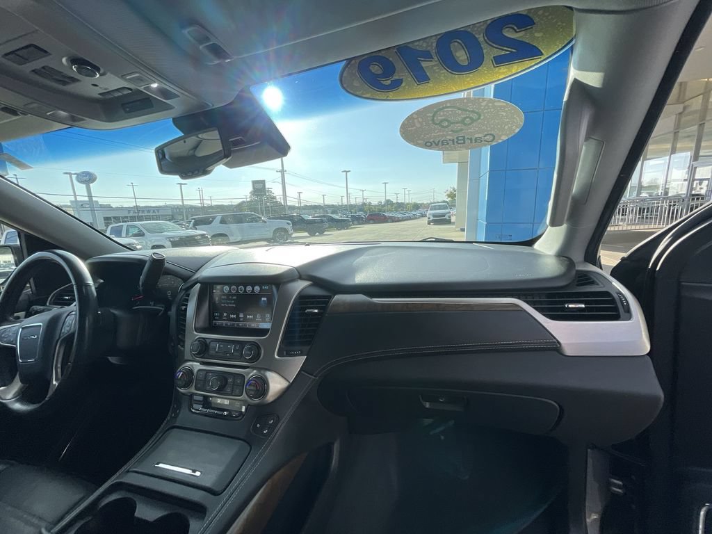 Certified 2019 GMC Yukon Denali w/ Denali Ultimate Package RWD image 22