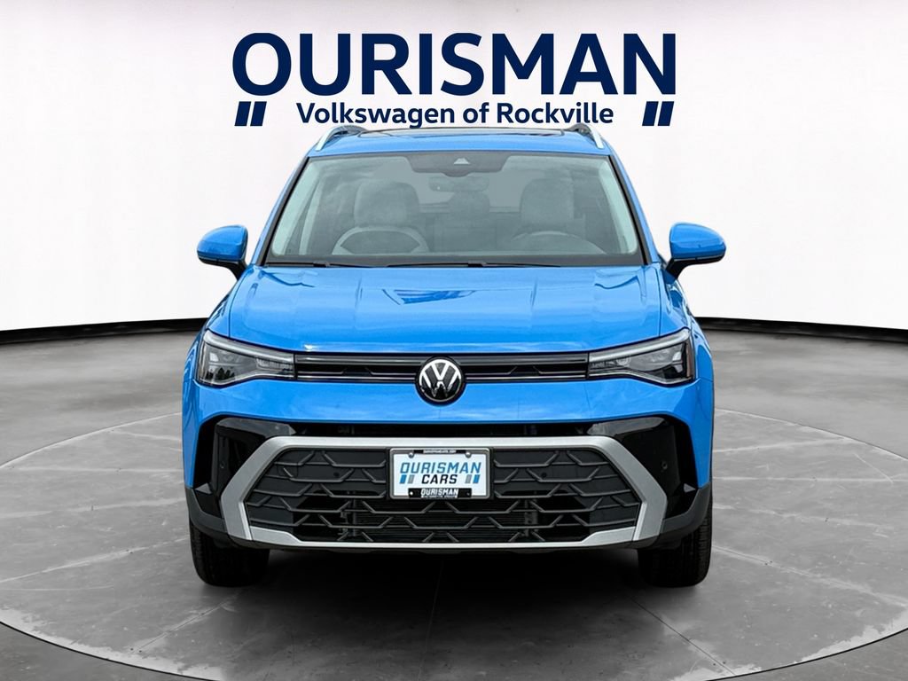 Used 2025 Volkswagen Taos SE w/ Panoramic Sunroof Package AWD/4WD image 8