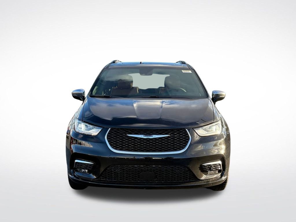 New 2026 Chrysler Pacifica Pinnacle w/ Trailer Tow Group image 10