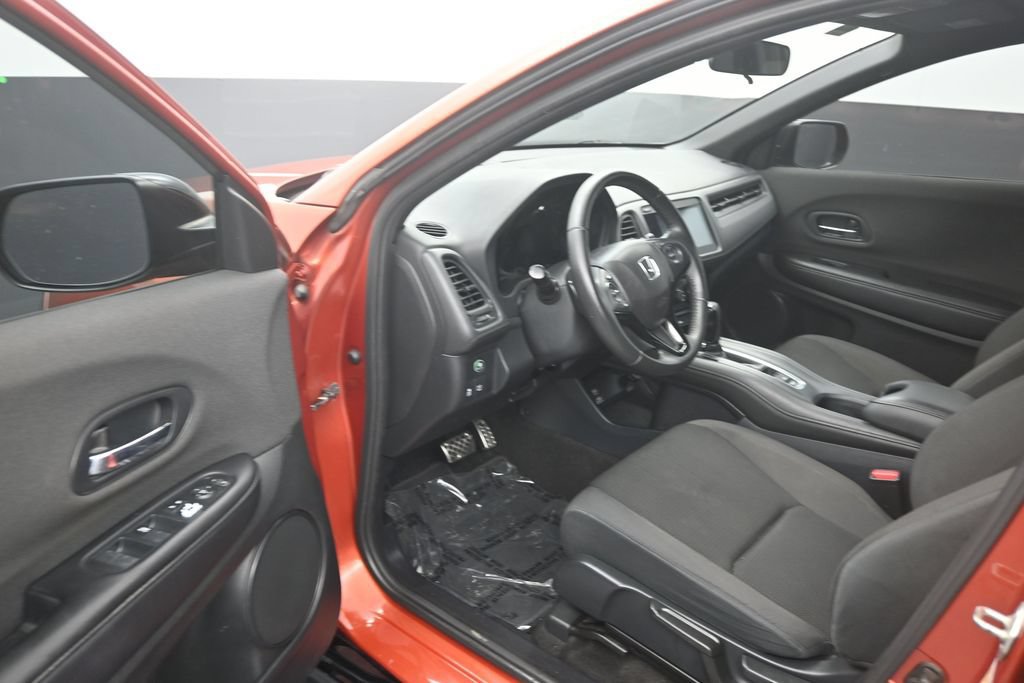 Used 2019 Honda HR-V Sport image 10