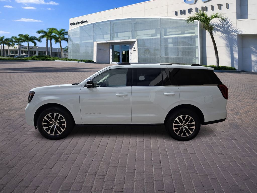 Used 2025 Ford Expedition Platinum image 4