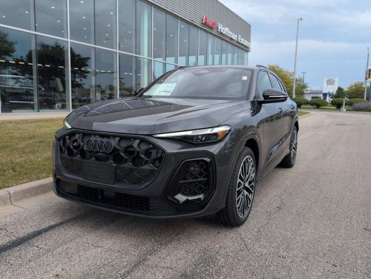 New 2025 Audi SQ5 Premium Plus image 25