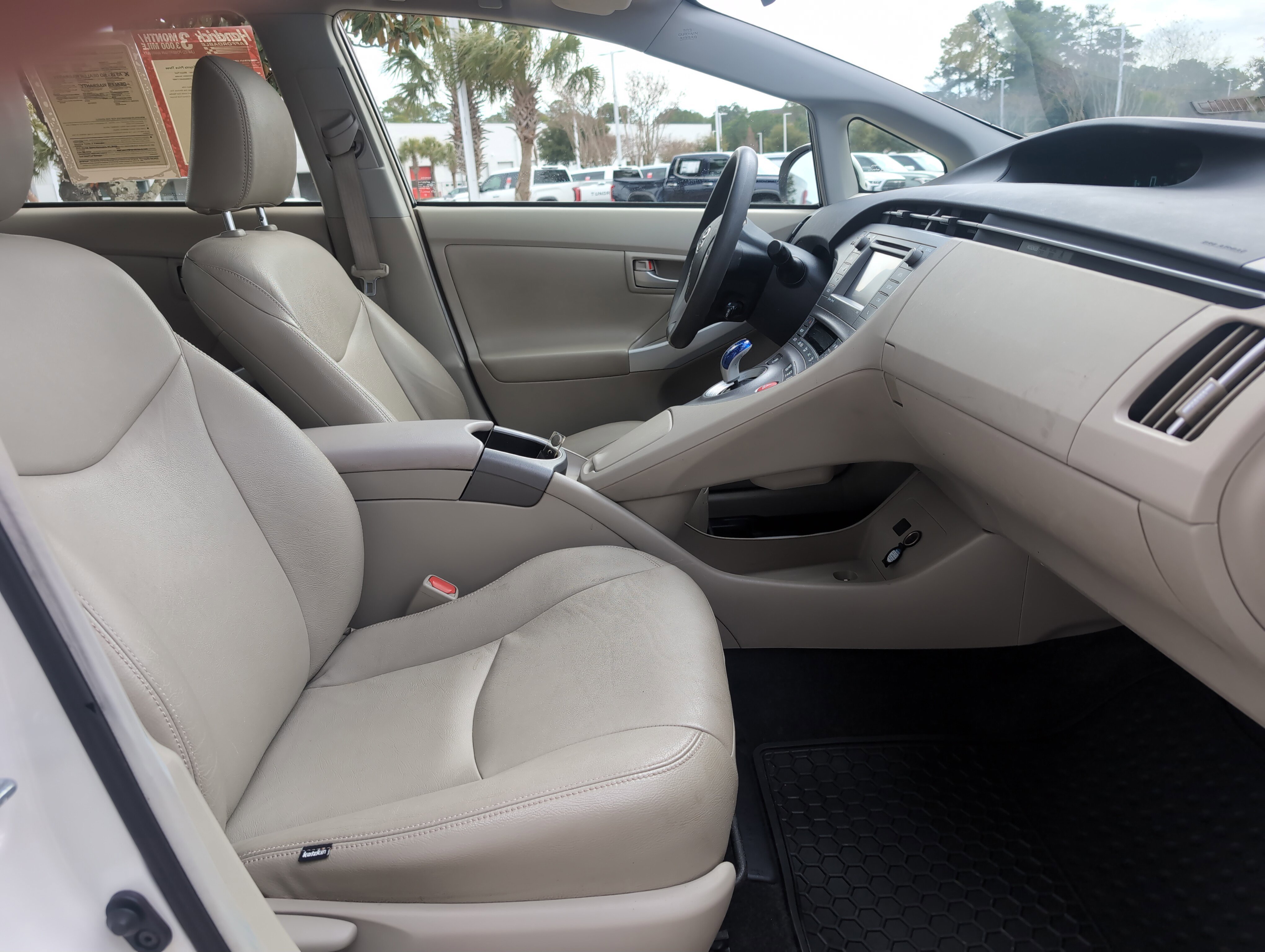 Used 2014 Toyota Prius Three w/ Solar Roof Package image 31