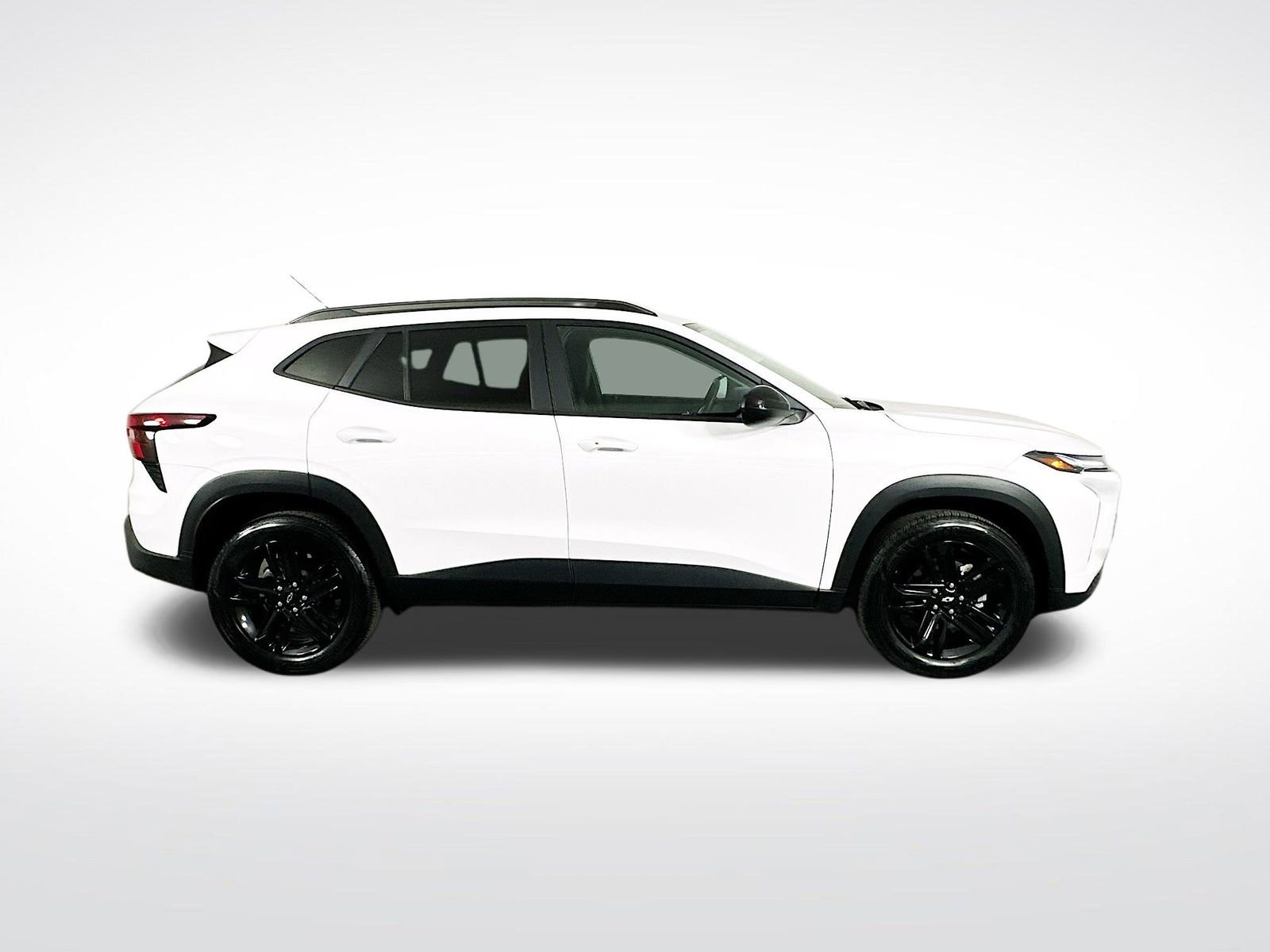 Used 2024 Chevrolet Trax ACTIV w/ Driver Confidence Package image 9