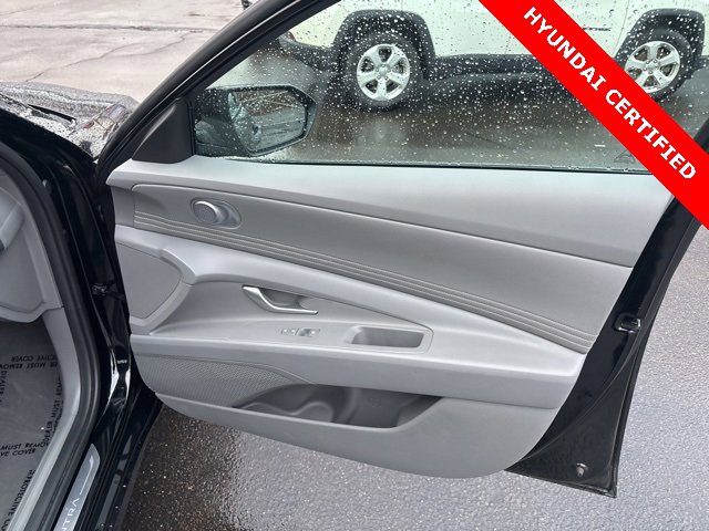 Certified 2025 Hyundai Elantra Sport image 8