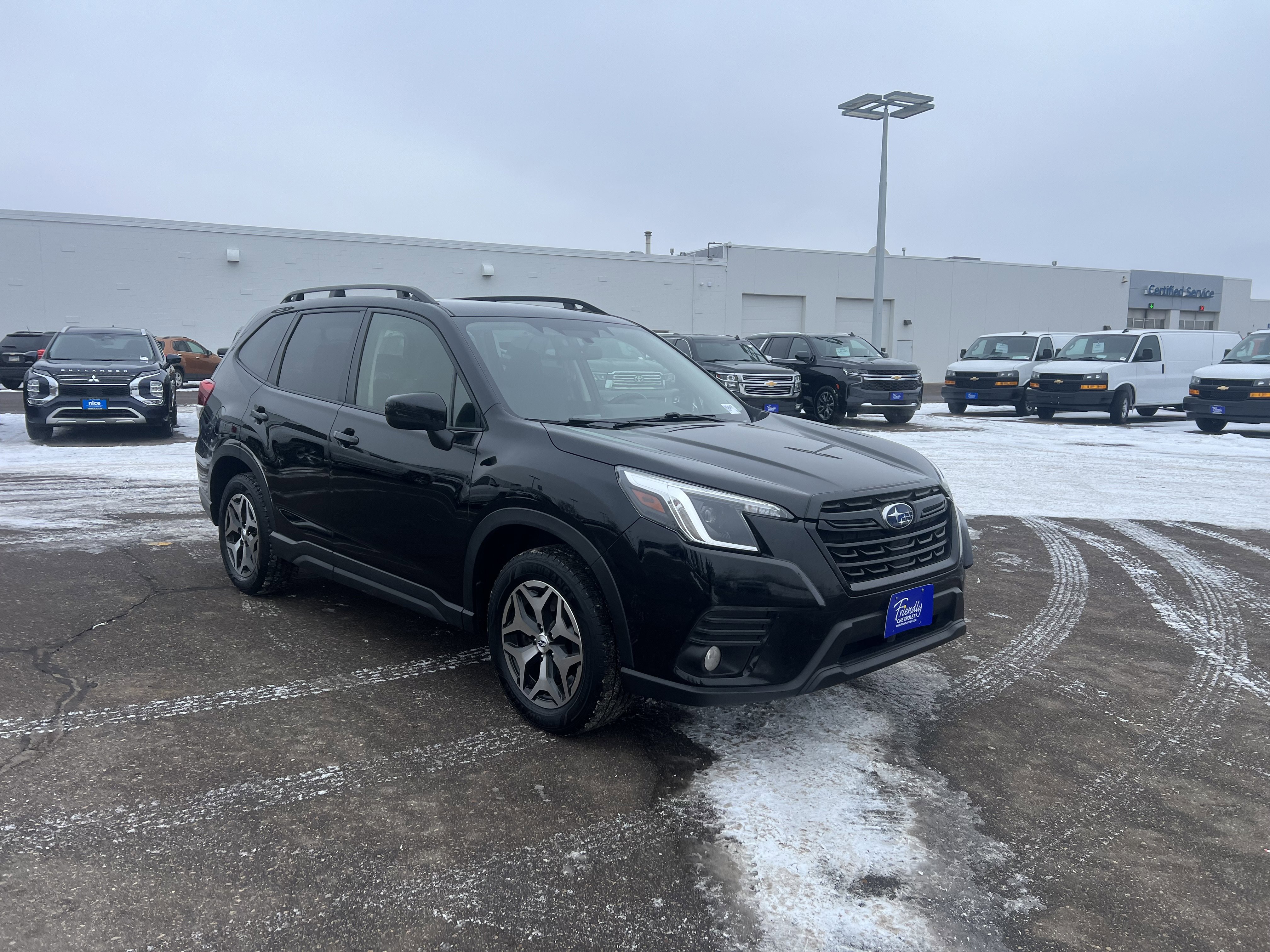 Used 2022 Subaru Forester Premium image 3