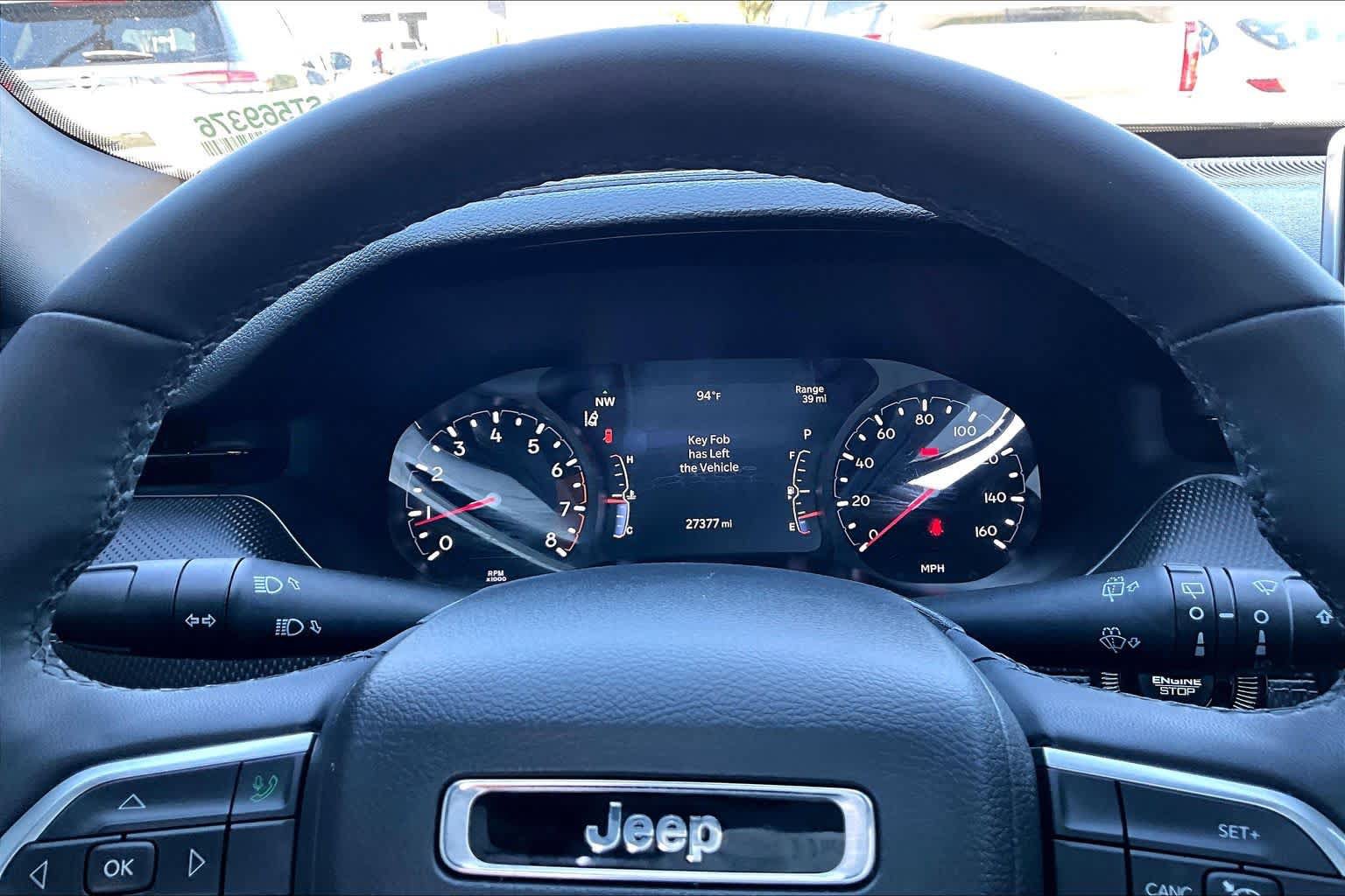 Used 2025 Jeep Compass Latitude w/ Altitude Special Edition AWD/4WD image 25