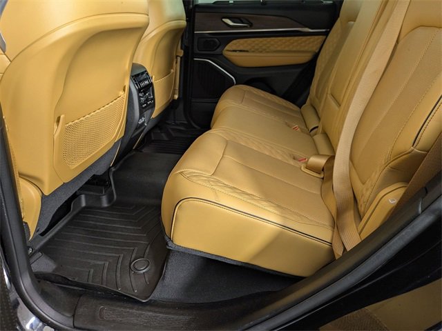 Certified 2023 Jeep Grand Cherokee Summit w/ Adv Protech Group IV image 29