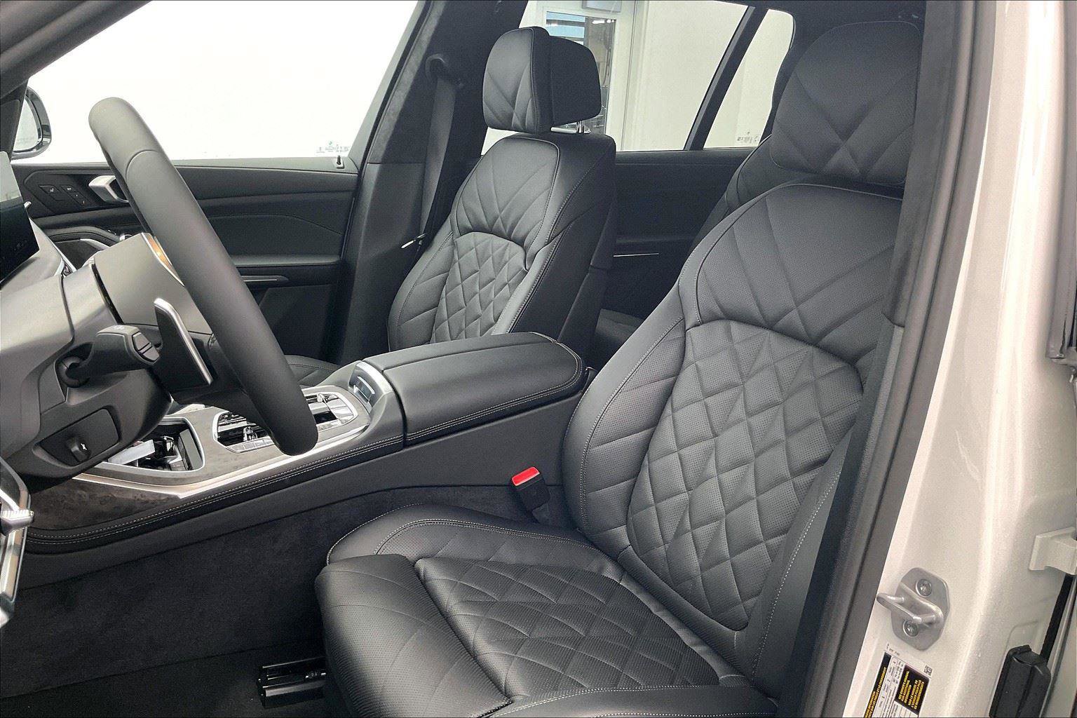 New 2026 BMW X7 xDrive40i w/ Executive Package image 5