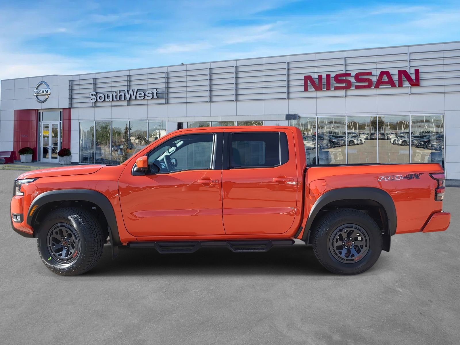 New 2026 Nissan Frontier PRO-4X w/ Pro Premium Package image 9